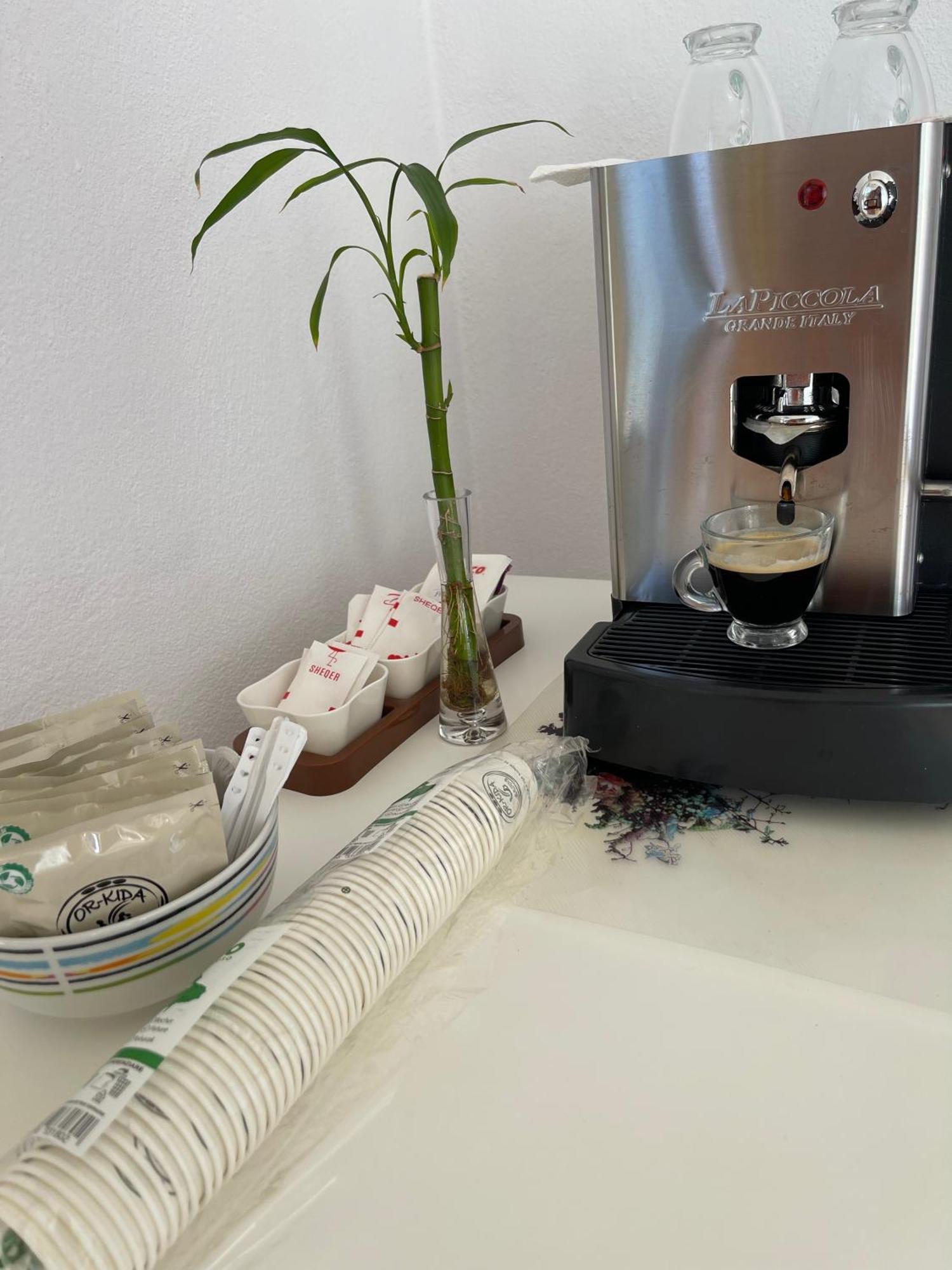 Kristi Apartment 2 Min To Sea Netflix & Espresso Station Saranda Extérieur photo