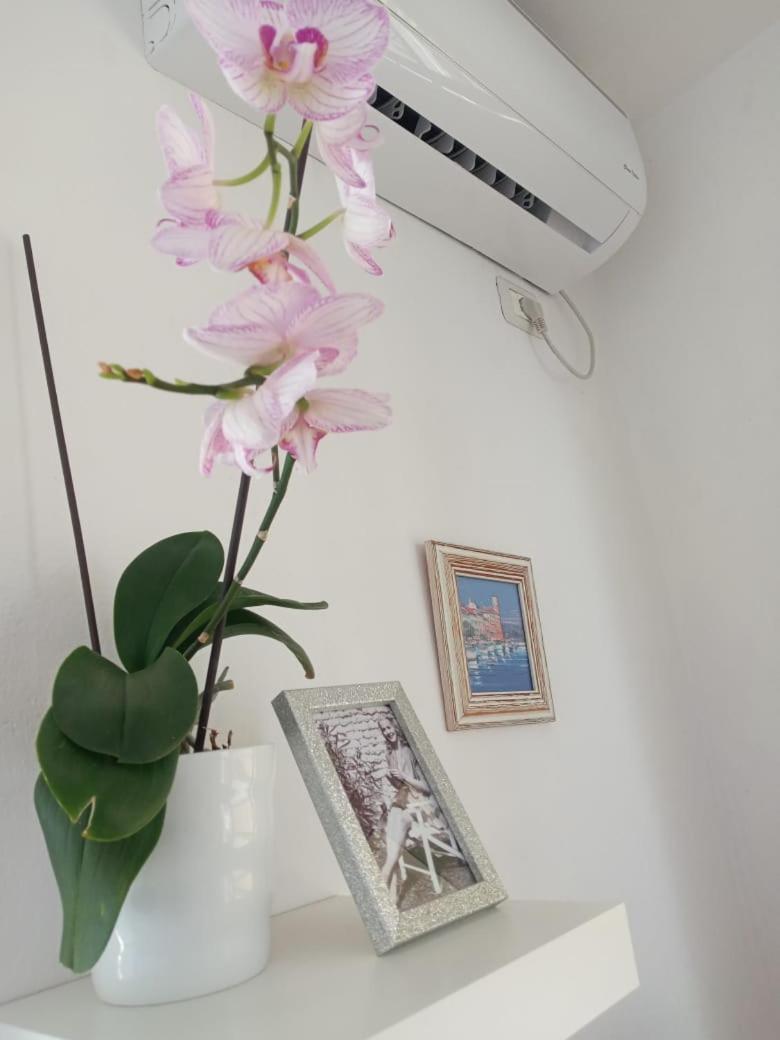 Kristi Apartment 2 Min To Sea Netflix & Espresso Station Saranda Extérieur photo